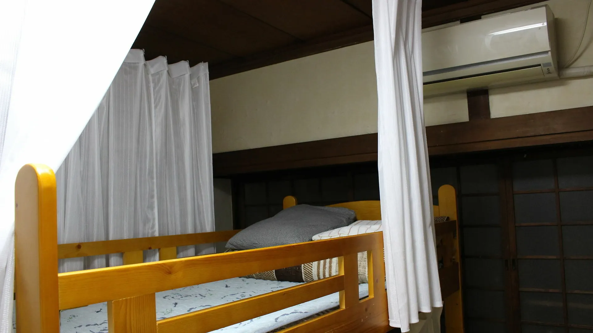 Gomaharu Guesthouse Osaka